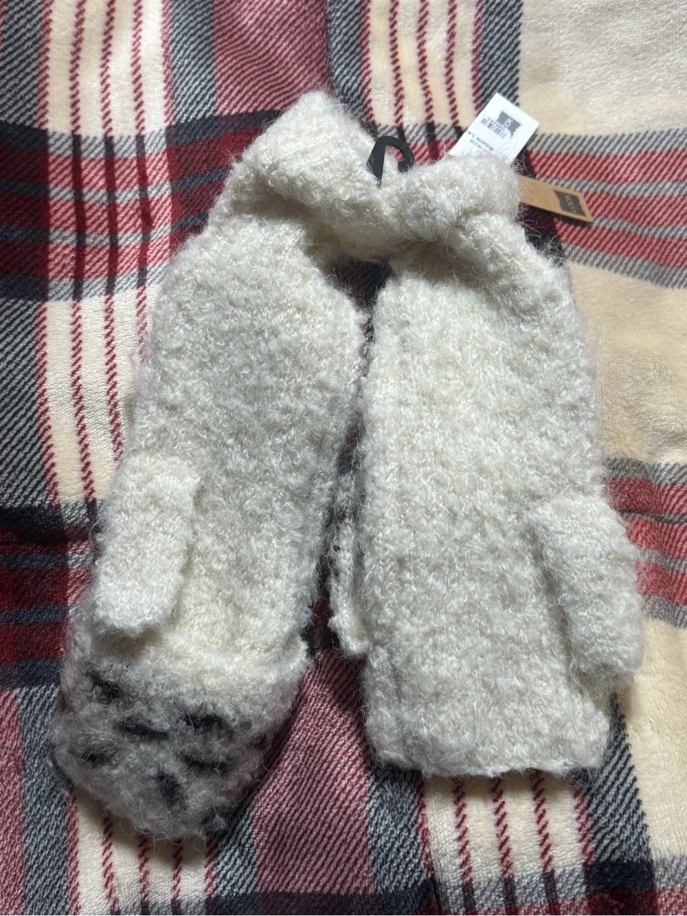 NWT Look by M Flip-Top Boucle Mittens in Cozy Cream w/ Leopard Accent